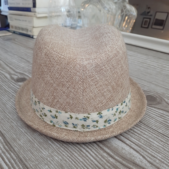 Lady's Fedora - Picture 2 of 5